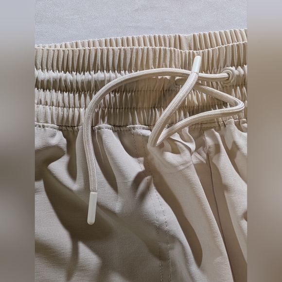 Old Navy Women's Jogger's Size Small - Picture 4 of 9